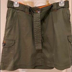 Nike cotton skirt w orange spandex detachable shorts, 4, army green